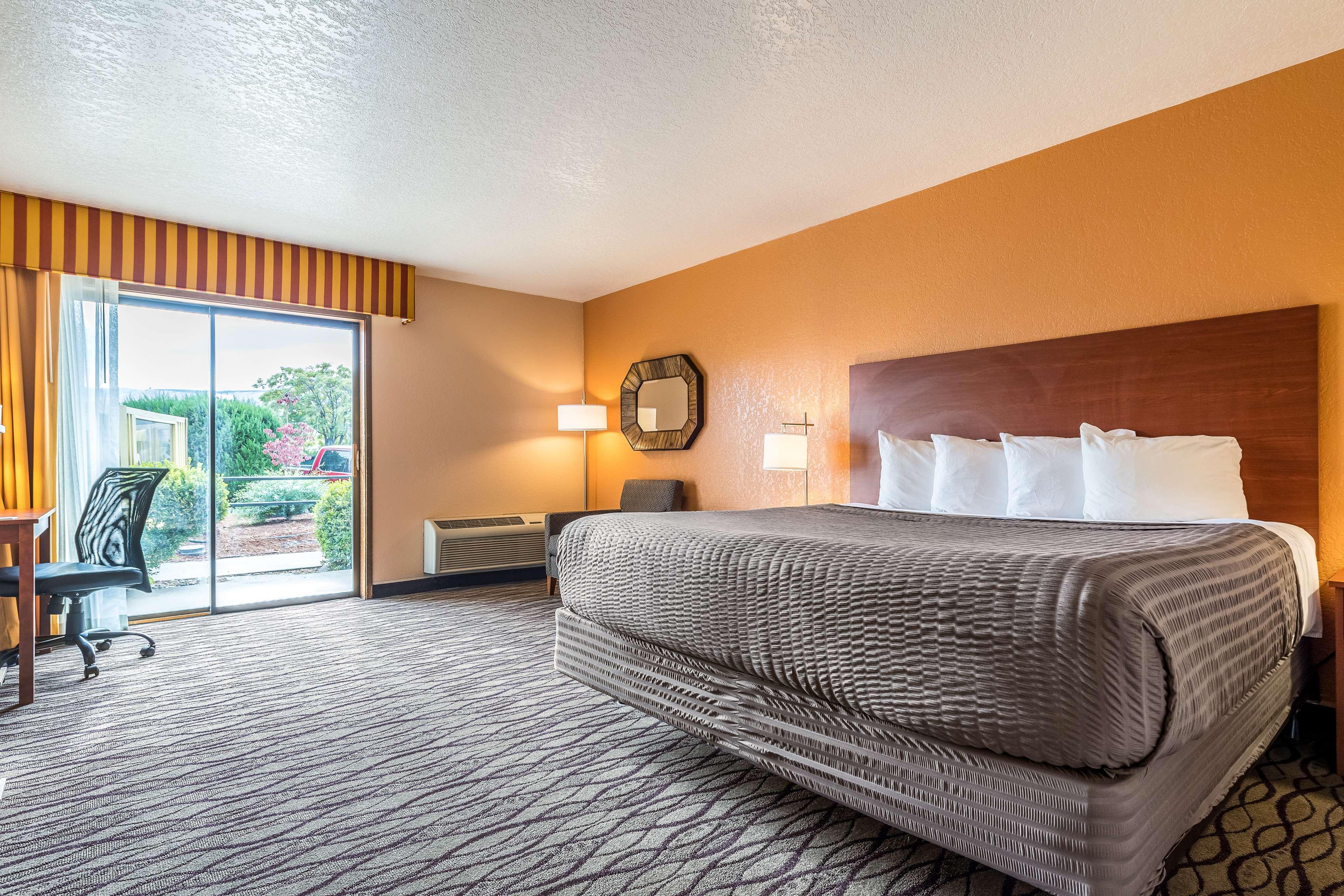 Best Western La Posada Motel Fillmore Екстериор снимка