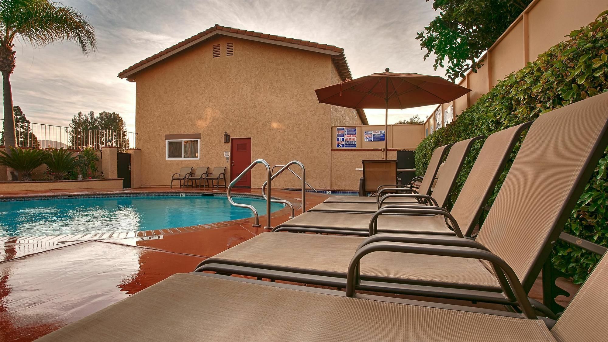 Best Western La Posada Motel Fillmore Екстериор снимка
